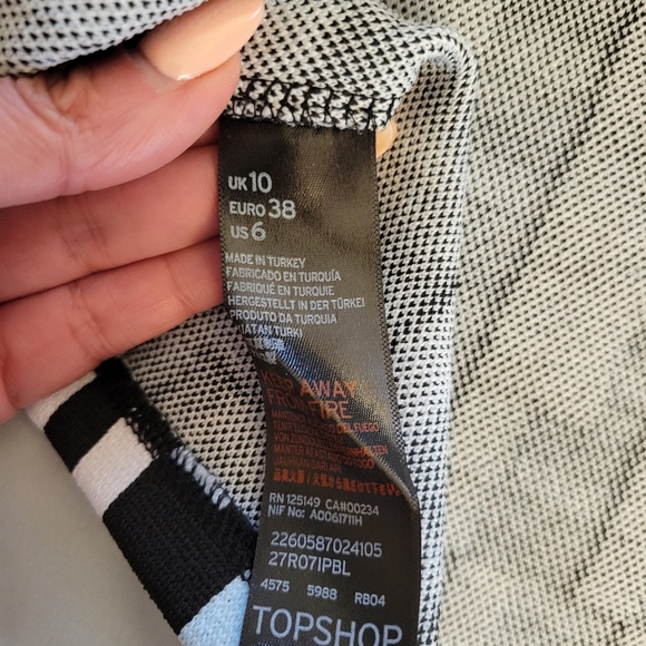 Light blue and black asymmetric design pencil skirt size 6 - Picture 5 of 5